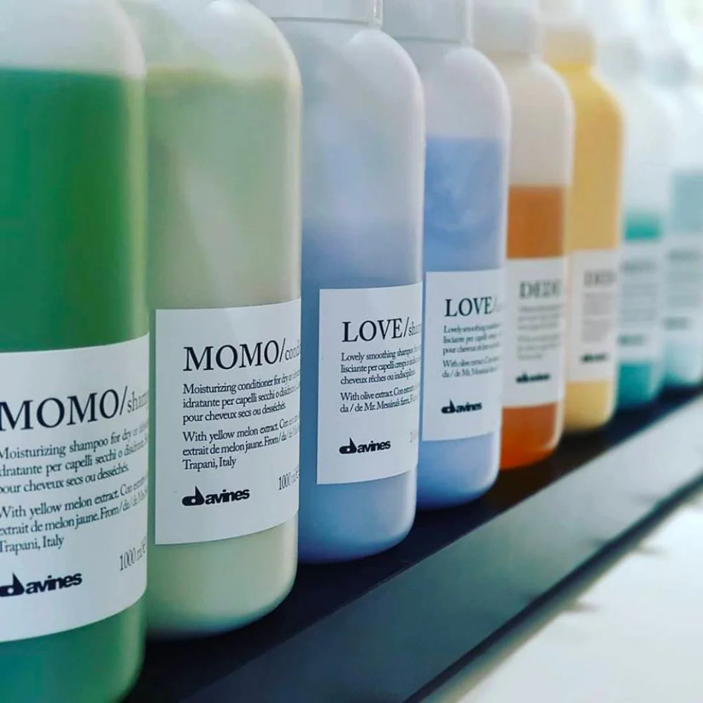 Davines Essential Care 1L pompa, Juoda