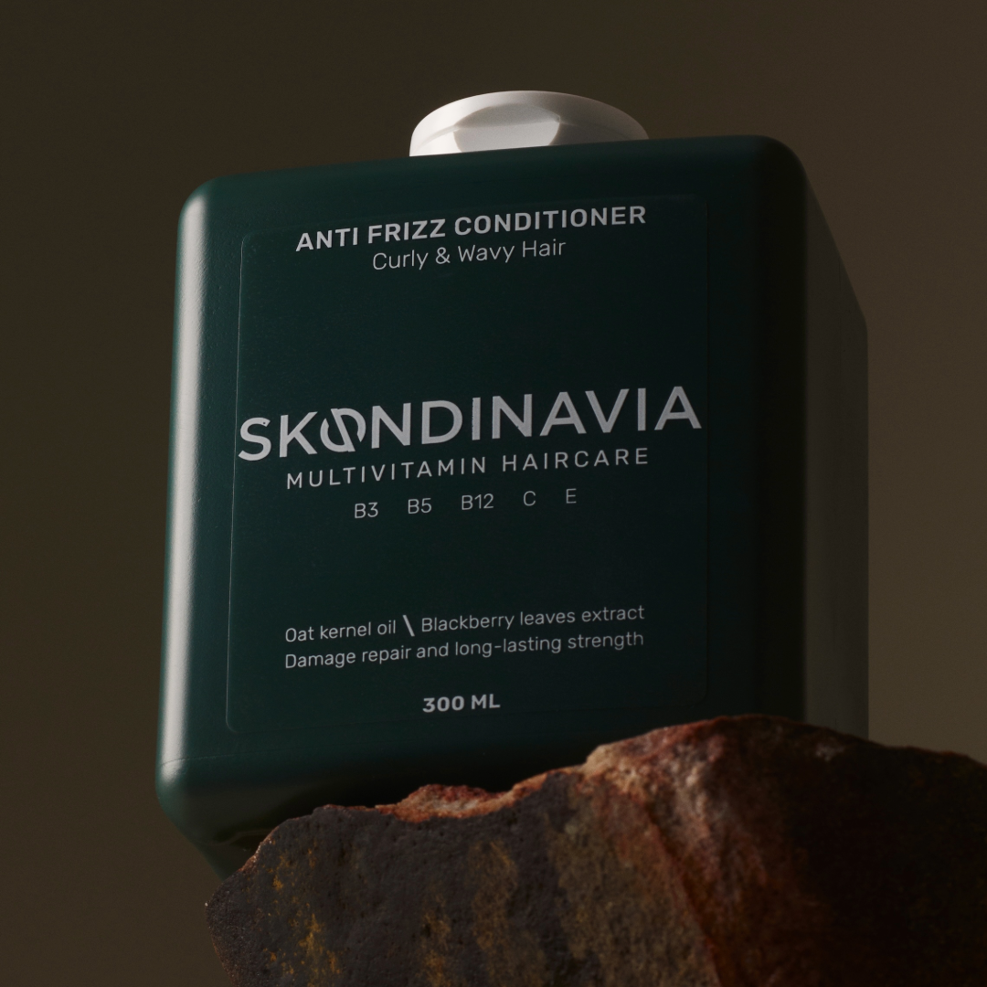 Skondinavia ANTI-FRIZZ glotninantis kondicionierius nepaklusniems plaukams, 300ml