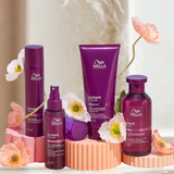 Wella Professionals Ultimate Color Shine blizgesio suteikiantis purškiklis dažytiems plaukams, 95ml