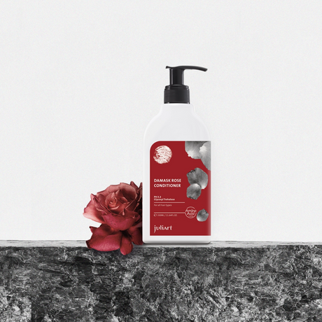 JuliArt Damask Rose plaukus atstatantis kondicionierius, 330ml