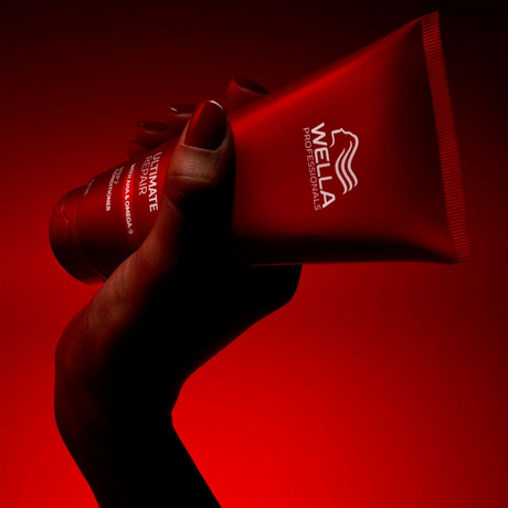 Wella Professionals ULTIMATE REPAIR Intensyvaus poveikio kondicionierius pažeistiems plaukams, 200ml