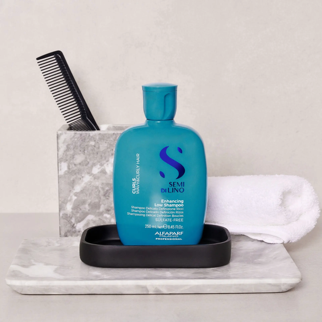 Alfaparf Semi Di Lino Curls Enhancing Low drėkinantis šampūnas garbanotiems plaukams, 250ml