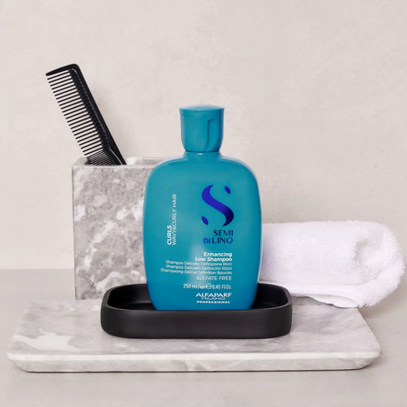 Alfaparf Semi Di Lino Curls Enhancing Low drėkinantis šampūnas garbanotiems plaukams, 250ml
